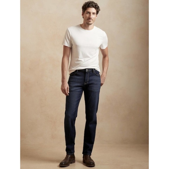 New Banana Republic Men's Size 44 x 34 World Traveler Jeans Dark Mid Rise NWT - Picture 1 of 9